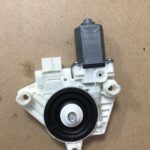 A2139069901 Mercedes benz priekinis varikliukas langų pakėlėjo